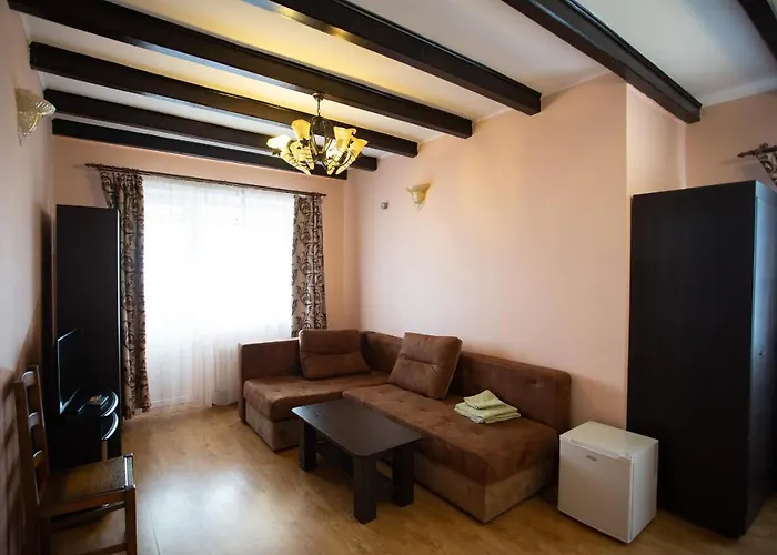 Nebokrai Otel Yaremche