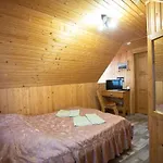 Hotel Nebokrai 3*